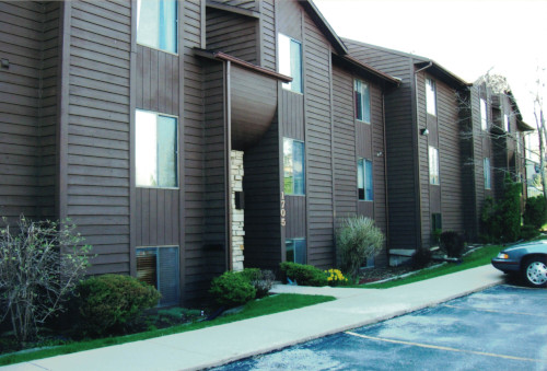 Gorgeous after photo of the exterior siding of the condos.